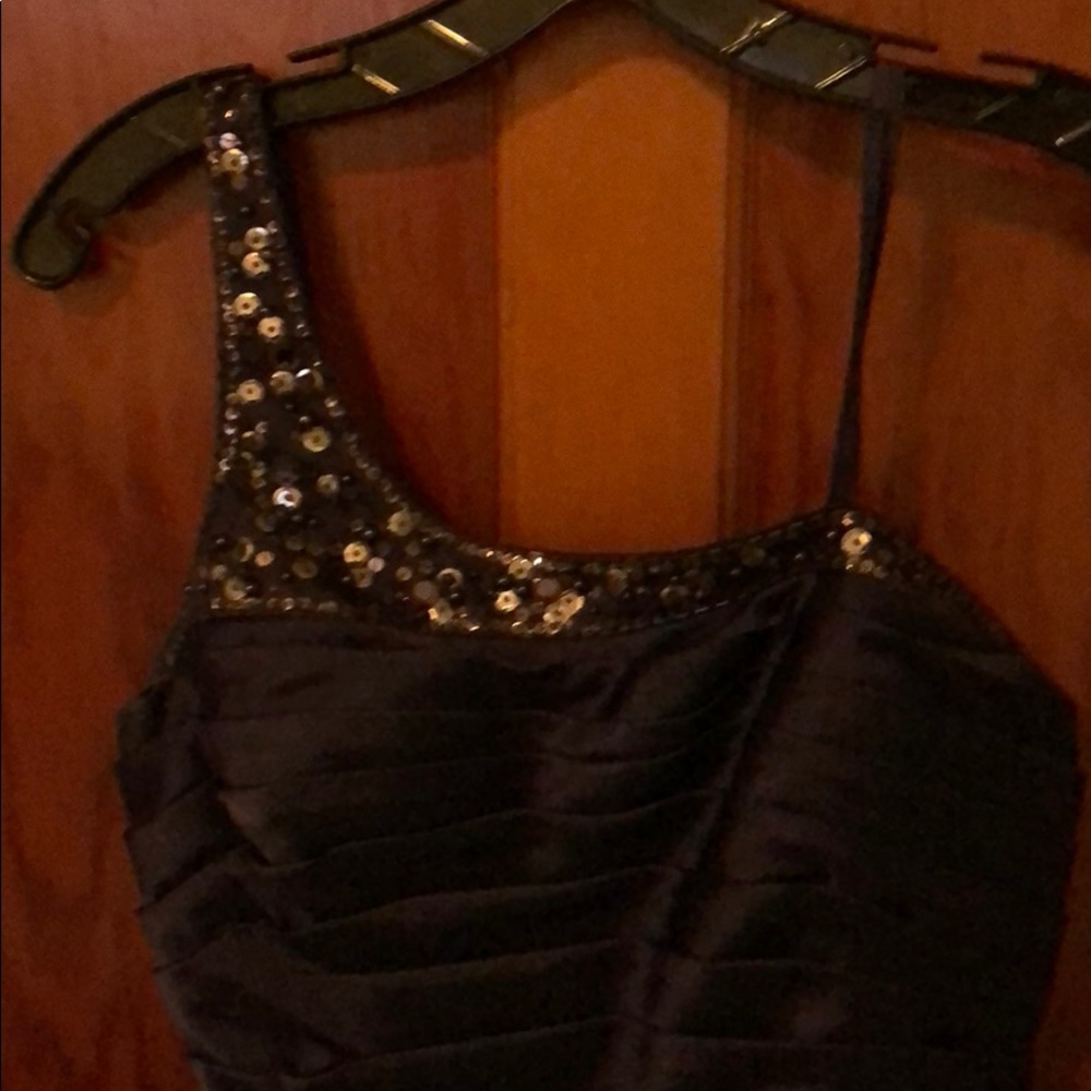 Prom Dress - Picture 2 of 4